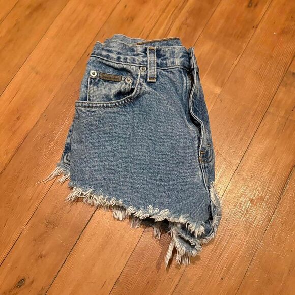 vintage 90s Calvin Klein Jeans denim cutoff shorts.  Size 6. - Picture 3 of 5